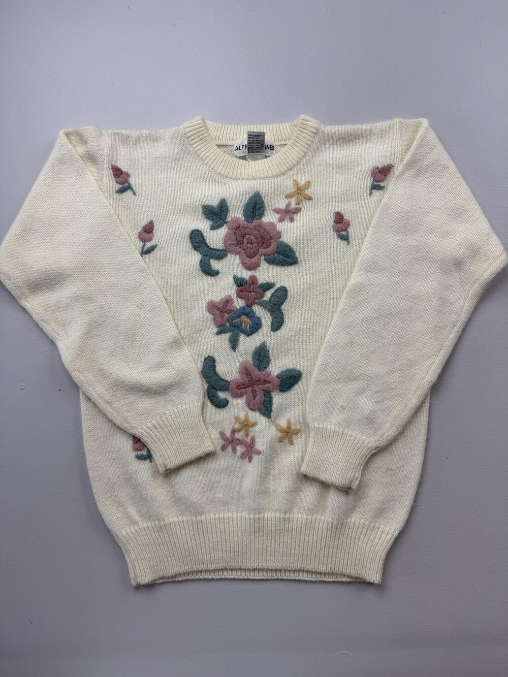 Vintage Alfred Dunner Sweater Womens Small White Floral Embroidered Pullover